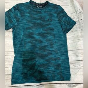 UnderArmour men’s large short sleeve tee.